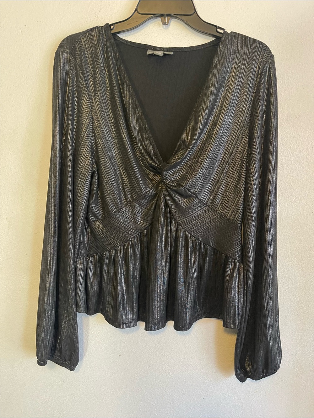 BOLD elements Shimmery Black Twist-Front Long Sleeve Top